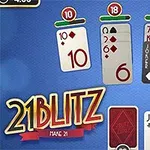 Masa de joc virtuală cu cărți de joc aranjate, scoruri afișate deasupra fiecărei coloane și titlul „21Blitz” în partea stângă jos