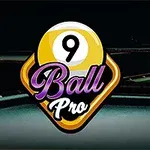 Logo-ul 9 Ball Pro pe un fundal de masă de biliard