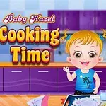 Fetiță blondă zâmbitoare în bucătărie colorată cu dulapuri mov, lângă un blat plin de ingrediente