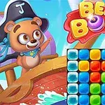 Ursuleț pirat pe o navă, cu un puzzle de culori vibrante în dreapta, și titlul Bear Boom deasupra