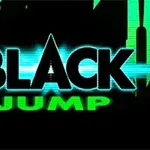 Text stilizat cu BLACK JUMP pe un fundal neon verde, cu siluete de oraș futurist