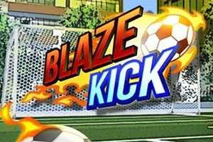 Textul „Blaze Kick” deasupra unei mingi de fotbal în flăcări pe un teren de joc