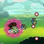 Creaturi animate și bile colorate plutind pe un fundal de peisaj verde