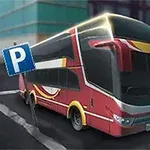 Autobuz roșu parcat într-un spațiu de parcare lângă un semn P albastru, într-un mediu urban