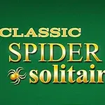 Text pe fundal verde cu titlul Classic Spider Solitaire și trei cărți de joc cu simboluri de inimă roșie, treflă și pică
