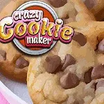 Biscuiți cu bucăți de ciocolată pe un platou, alături de un logo colorat care include cuvintele crazy cookie maker