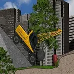 Un vehicul galben cu macara urcă un deal abrupt într-un peisaj urban, cu clădiri în fundal și copaci în prim-plan
