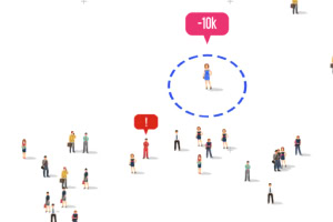 Un grup de oameni văzuți de sus, cu un personaj central într-un cerc albastru punctat și un balon roz de dialog deasupra cu textul -10k