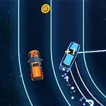 Mașini multicolore într-o cursă pe o pistă iluminată cu linii neon și un fundal albastru închis