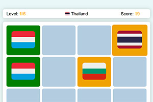 Joc tip puzzle cu pătrate colorate și steaguri, afișând nivelul, un steag al Thailandei în partea de sus și scorul