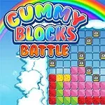 Textul colorat Gummy Blocks Battle cu un fundal de curcubeu și nori, alături de un grid cu blocuri colorate și fețe de pinguini