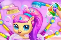 Joc online amuzant în care crești și îngrijești un unicorn propriu