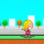 Personaj animat cu păr blond pe o trotinetă, pe fundal de oraș stilizat cu copaci și clădiri albe