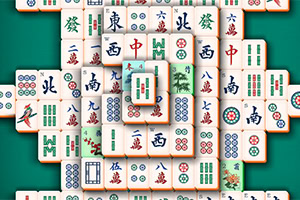 Piese dreptunghiulare suprapuse cu simboluri chinezești colorate pe un fundal verde