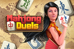 Fată cu păr lung și un evantai în mână, în fața unui fundal cu piese de mahjong și un titlu colorat