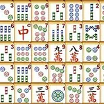 Piese de joc cu simboluri chinezești colorate, ordonate pe mai multe rânduri