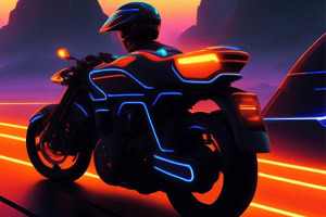 Un motociclist pe o motocicletă futuristă cu lumini neon portocalii și albastre, pe un fundal cu peisaj cibernetic în culori de apus