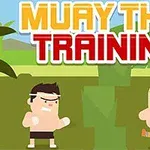 Doi luptători desen animați în tricouri scurte albe și negre exersează în fața unui trunchi de copac, cu textul MUAY THAI TRAINING deasupra lor