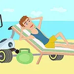 Un bărbat relaxându-se pe un șezlong pe plajă, înconjurat de echipamente de fitness precum gantere și kettlebells