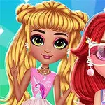 Două fete animate cu păr colorat și accesorii, pe un fundal colorat și strălucitor