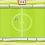 Teren stilizat de fotbal văzut de sus, cu o minge și scor afișat în partea de sus