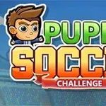 Textul Puppet Soccer Challenge pe un fundal de stadion cu un desen animat de băiat cu păr castaniu în partea stângă
