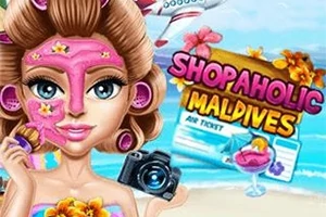 Fată cu mască facială roz și aparat foto în mână, pe fundal cu plajă, avion și bilet de avion cu inscripția Shopaholic Maldives
