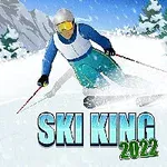 Un schior coborând pe o pârtie de zăpadă, înconjurat de munți și copaci, cu textul Ski King 2022 în prim-plan