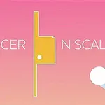 Textul „SLICER N SCALE” pe un fundal roz gradient, cu o formă geometrică galbenă și un cerc alb