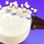 Cuțit care taie un cilindru alb neted în cuburi mici pe un fundal violet