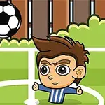 Personaj animat cu tricou în dungi albastre și albe, pe un teren de fotbal, ținând brațele sus, cu o minge de fotbal care zboară deasupra capului, iar în fundal sunt gard și tufișuri verzi