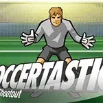 Un portar desenat stă în fața unei porți de fotbal, cu textul Soccertastic Penalty Shootout în prim-plan