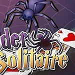 Un păianjen pe o pânză cu cărți de joc și textul Spider Solitaire