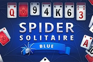 Cărți de joc aranjate pe un fundal albastru cu un păianjen stilizat și text decorativ în centru