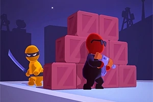 Două personaje animate colorate, unul galben cu sabie și unul roșu cu costum și megafon, în fața unor cutii suprapuse, pe fundal albastru închis