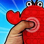O jucărie roșie din silicon în formă de crab este ținută într-o mână, cu un design de tip pop-it, pe un fundal albastru luminos