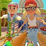 Trei personaje animate aleargă pe șine de tren într-un decor colorat, purtând haine casual și ochelari de soare