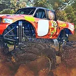 Camion monstru roșu și portocaliu în timpul unei curse off-road, provocând nori de praf