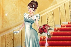 O femeie elegantă într-o rochie albastră deschisă, ținând un buchet de flori, stă lângă o scară decorată cu covor roșu