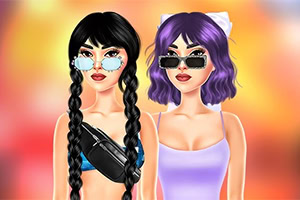 Două femei stilizate, una cu păr negru împletit și top negru cu borsetă, cealaltă cu păr mov și rochie lila, ambele purtând ochelari de soare pe un fundal colorat, neclar