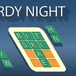 Textul WORDY NIGHT pe un fundal albastru cu elemente de design asemănătoare unei table de puzzle cu litere variate și un decor cu crenguțe negre