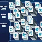 Plăci de Mahjong aranjate în grupuri, fiecare având simboluri astrologice, cu timer și scor afișate în stânga